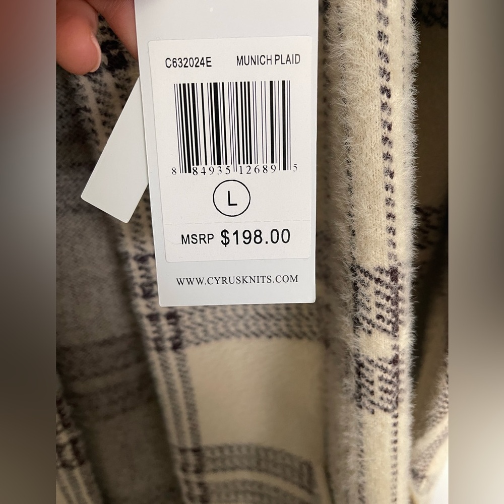 Cute Cyrus statement jacket - Picture 6 of 10